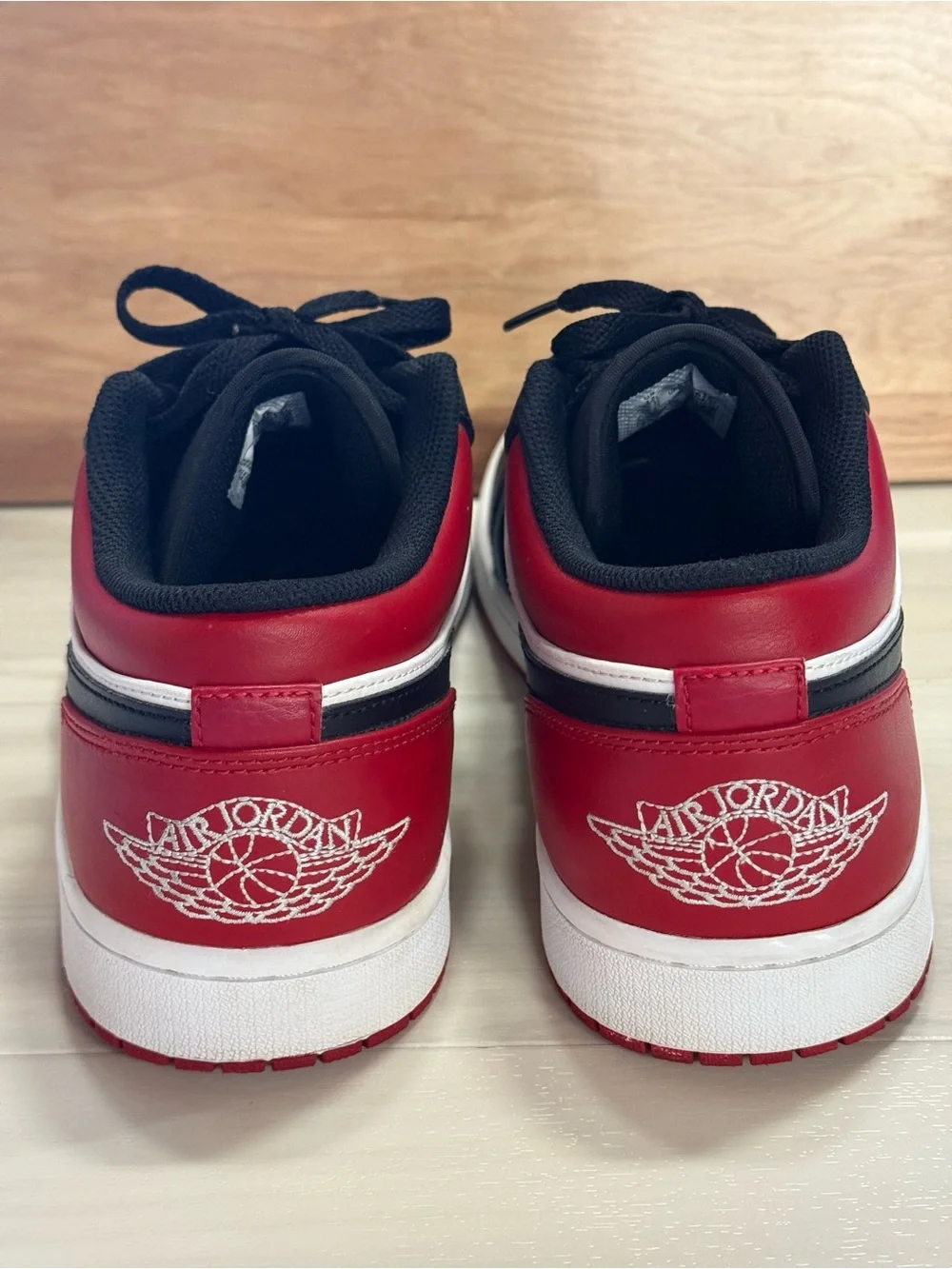 Nike Jordan 1 Low Bred toe Men’s Low-Top Sneakers - size 12